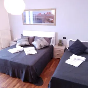 https://black-and-white.hotelinveneto.com